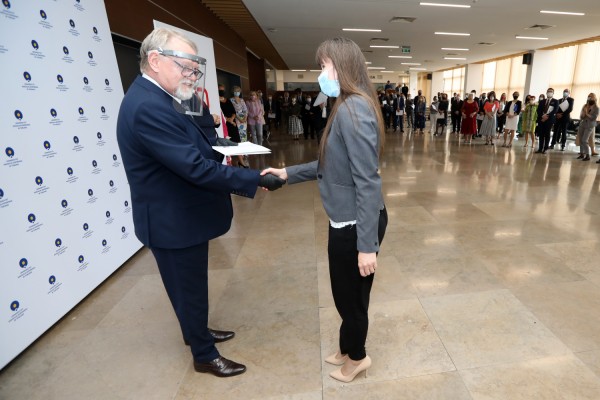 Nagrody dla pracowników naukowych (Aula UMK, 24.06.2020) [fot. Andrzej Romański]