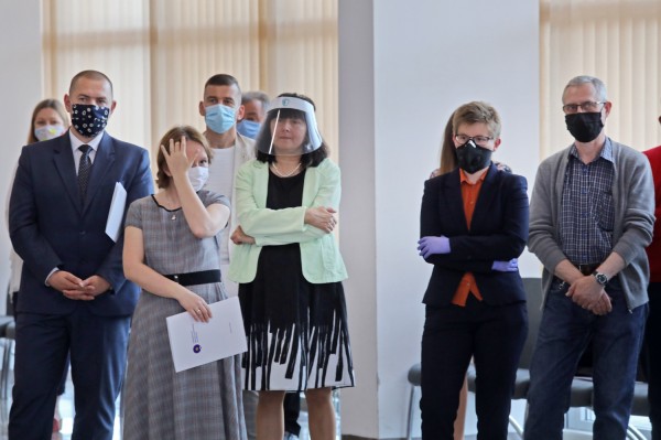 Nagrody Rektora UMK dla pracowników administracji (Aula UMK, 23.06.2020) [fot. Andrzej Romański]