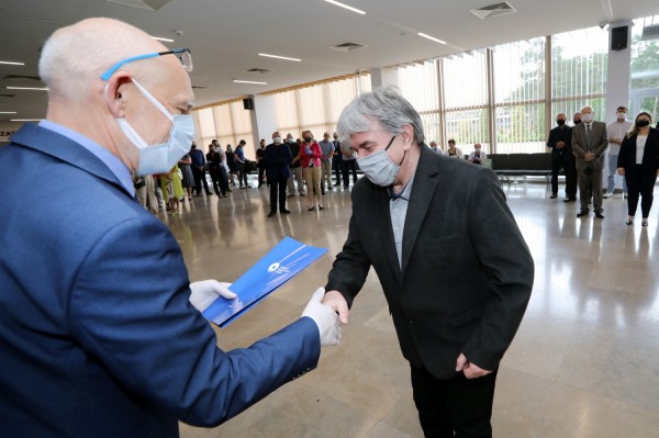 Nagrody Rektora UMK dla pracowników administracji (Aula UMK, 23.06.2020) [fot. Andrzej Romański]