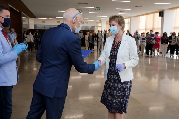 Nagrody Rektora UMK dla pracowników administracji (Aula UMK, 23.06.2020) [fot. Andrzej Romański]