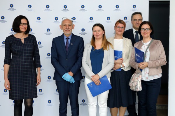 Nagrody Rektora UMK dla pracowników administracji (Aula UMK, 23.06.2020) [fot. Andrzej Romański]