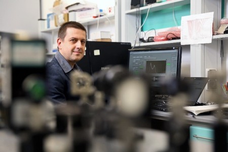Dr hab. Piotr Masłowski, prof. UMK. Kliknij, aby powiększyć zdjęcie.