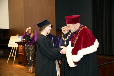 Click to zoom the picture.