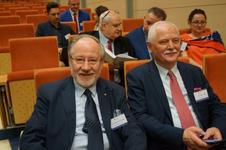 Click to zoom the picture.