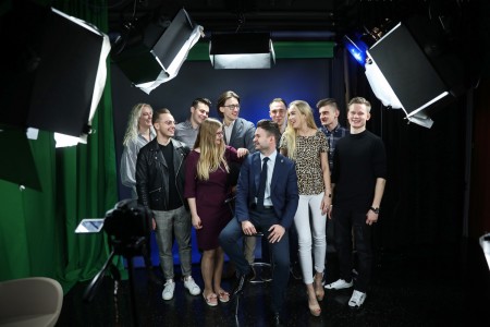 Click to zoom the picture.