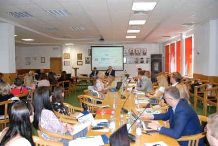 Click to zoom the picture.