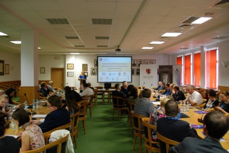 Click to zoom the picture.