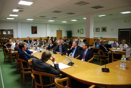 Click to zoom the picture.