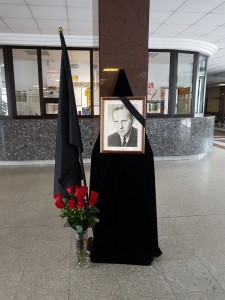 Click to zoom the picture.