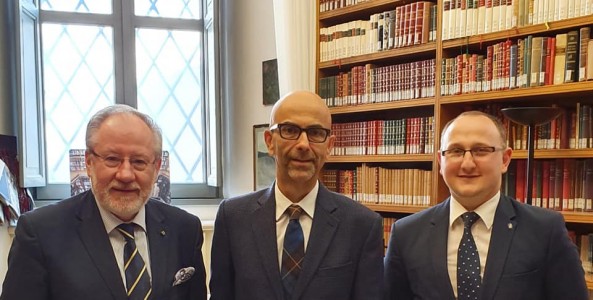 Click to zoom the picture.