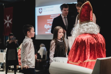 Click to zoom the picture.