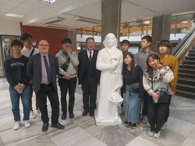 Click to zoom the picture.