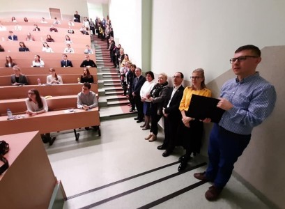 Click to zoom the picture.