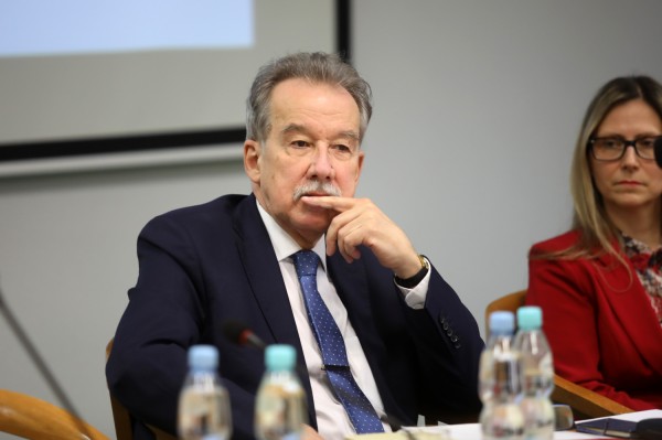 Click to zoom the picture.