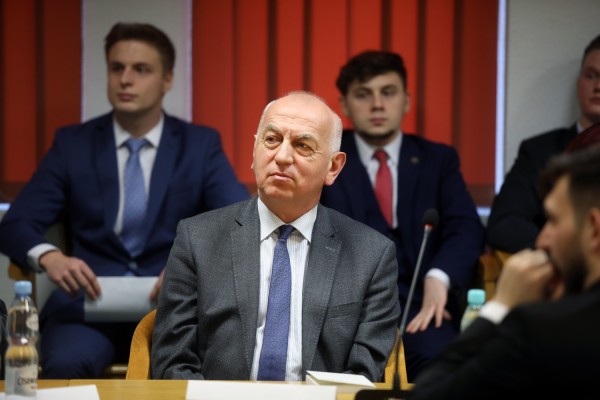 Click to zoom the picture.