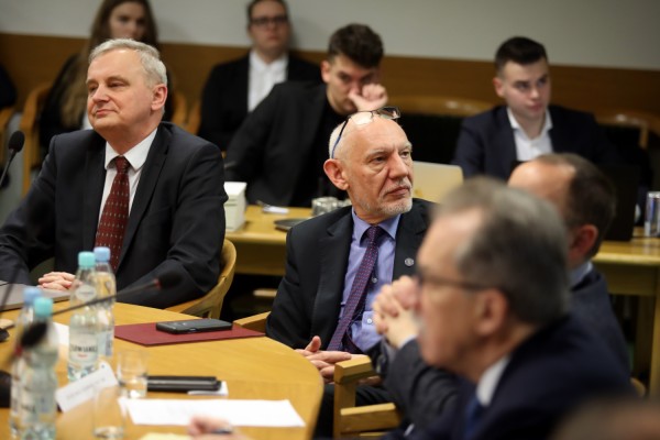 Click to zoom the picture.