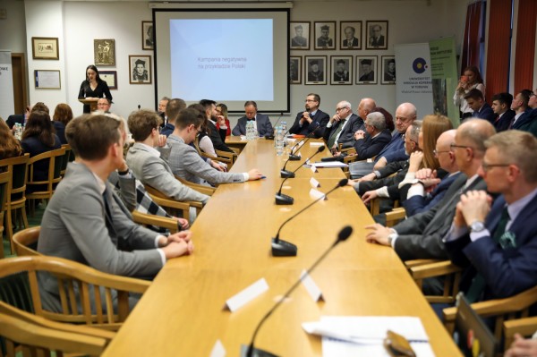 Click to zoom the picture.