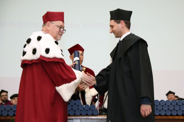 Kliknij, aby powiększyć zdjęcie.