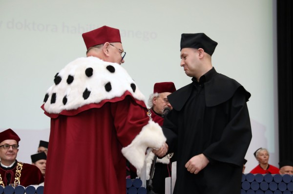 Kliknij, aby powiększyć zdjęcie.