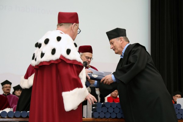 Kliknij, aby powiększyć zdjęcie.