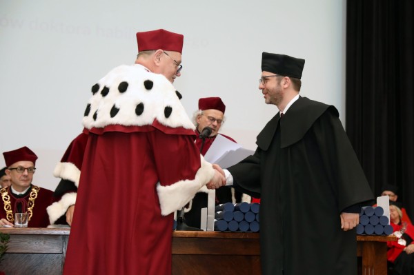 Kliknij, aby powiększyć zdjęcie.