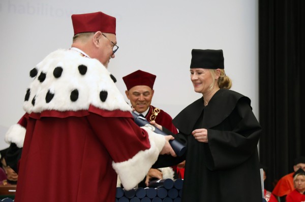 Kliknij, aby powiększyć zdjęcie.