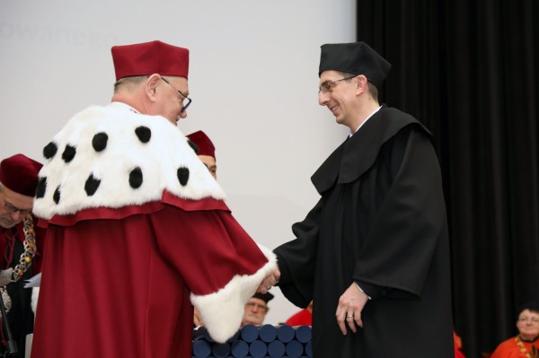 Kliknij, aby powiększyć zdjęcie.