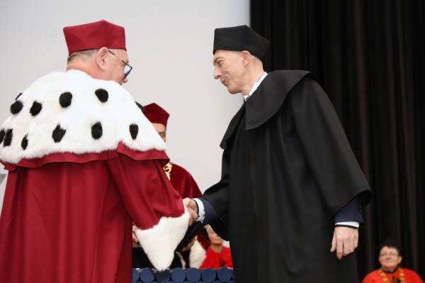 Kliknij, aby powiększyć zdjęcie.