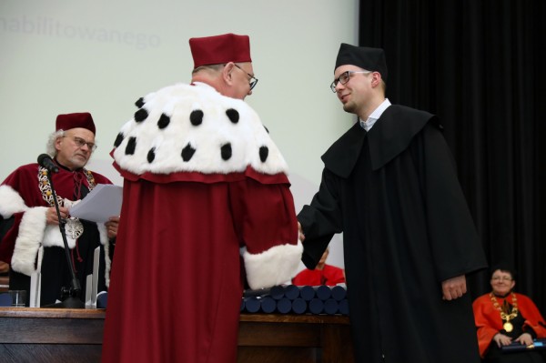 Kliknij, aby powiększyć zdjęcie.