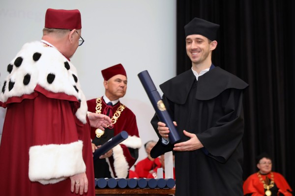 Kliknij, aby powiększyć zdjęcie.