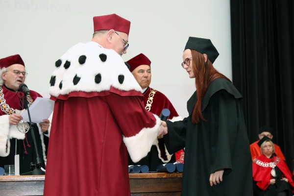 Kliknij, aby powiększyć zdjęcie.