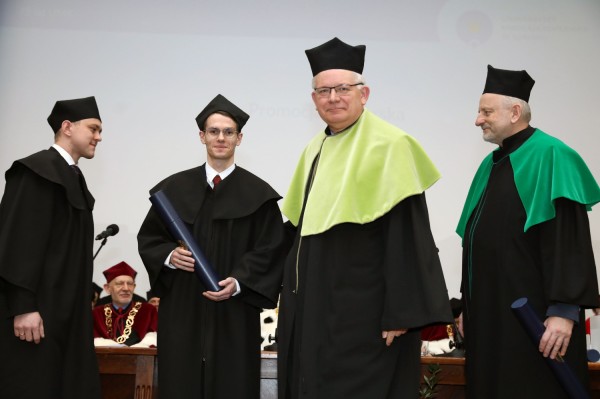 Kliknij, aby powiększyć zdjęcie.