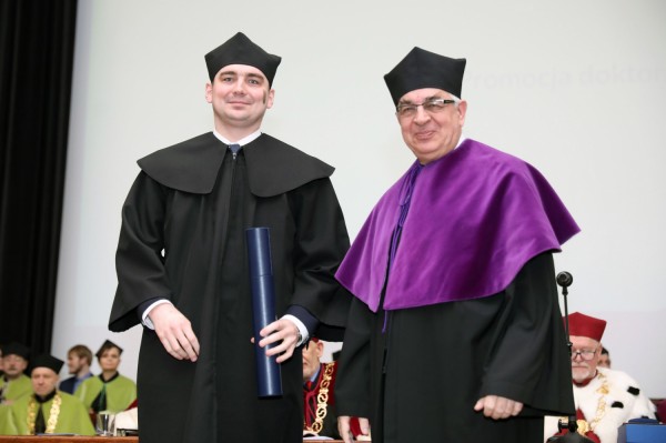 Kliknij, aby powiększyć zdjęcie.