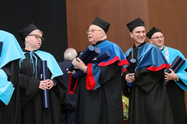 Kliknij, aby powiększyć zdjęcie.