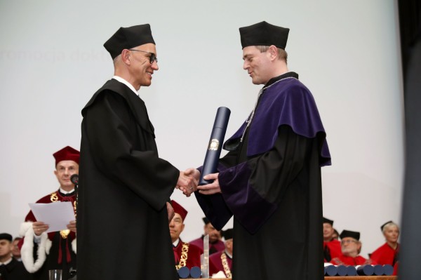 Kliknij, aby powiększyć zdjęcie.