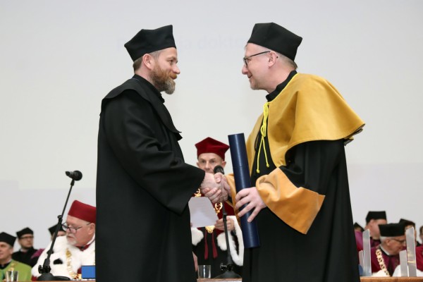 Kliknij, aby powiększyć zdjęcie.