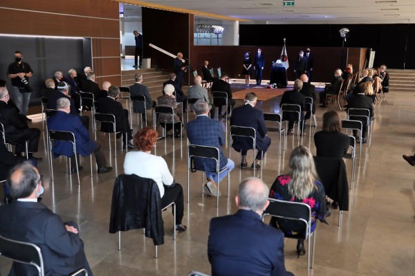 Kliknij, aby powiększyć zdjęcie.