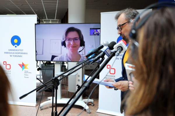 Kliknij, aby powiększyć zdjęcie.