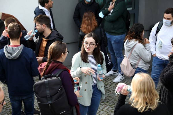 Click to zoom the picture.