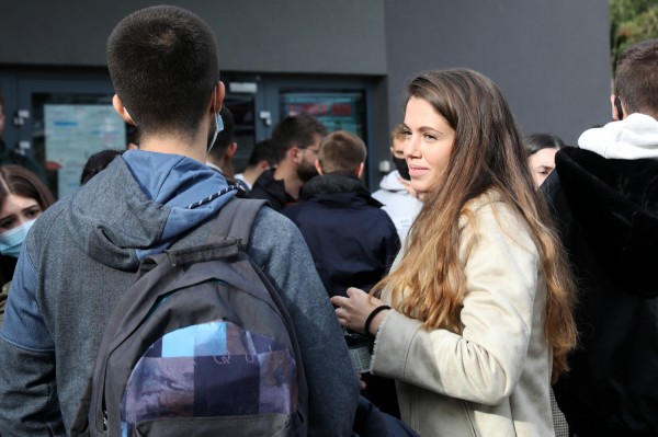 Click to zoom the picture.