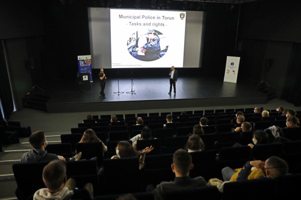 Click to zoom the picture.