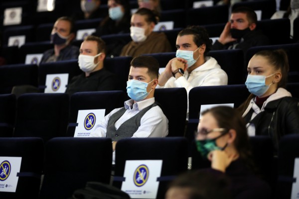 Click to zoom the picture.