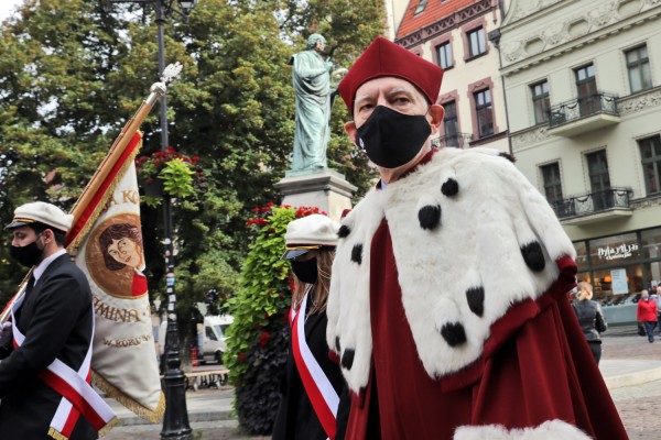 Kliknij, aby powiększyć zdjęcie.