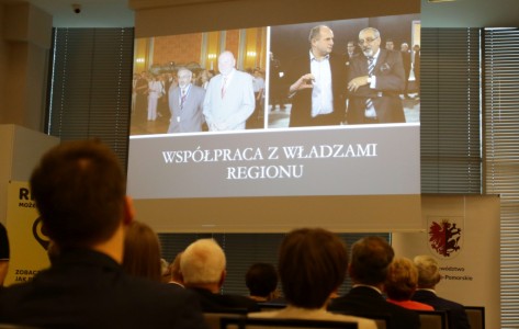 Uroczystość poświęcona 70. urodzinom Profesora Buszewskiego oraz dla uczczenia dorobku, osiągnięć i zasług dla rozwoju i popularyzacji nauki. Kliknij, aby powiększyć zdjęcie.