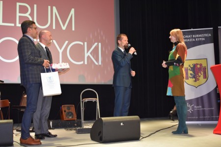 Kliknij, aby powiększyć zdjęcie.