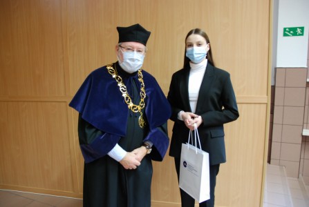 Click to zoom the picture.