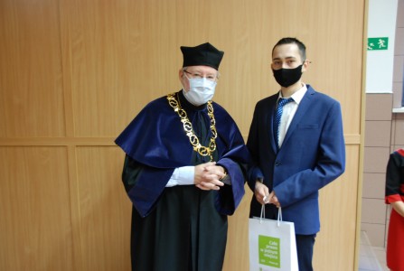 Click to zoom the picture.