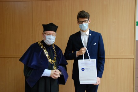 Click to zoom the picture.