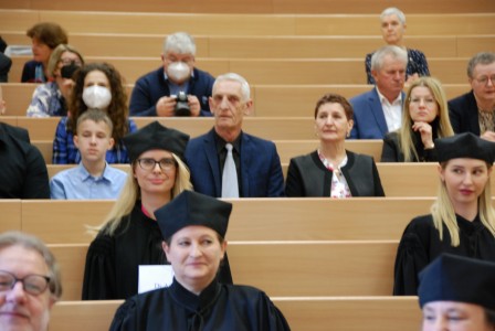 Click to zoom the picture.