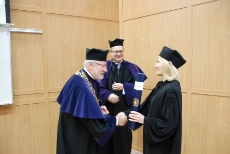 Click to zoom the picture.